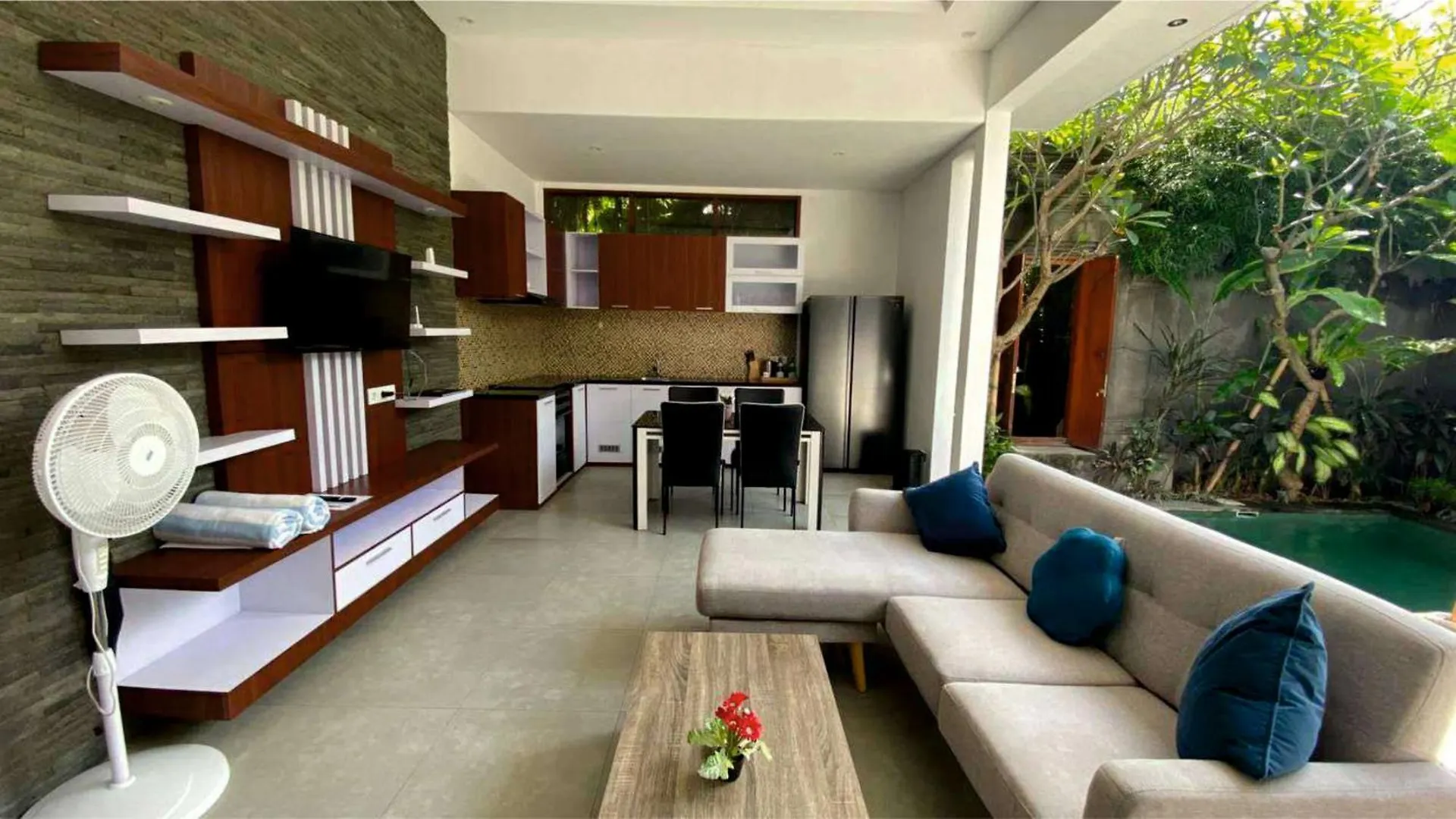 Nirvana Capdevilla Seminyak  0*, Seminyak (Bali)