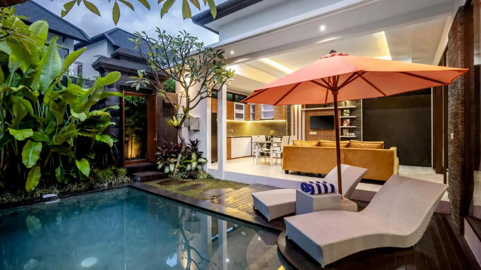 Nirvana Capdevilla Seminyak  Villa Seminyak (Bali)